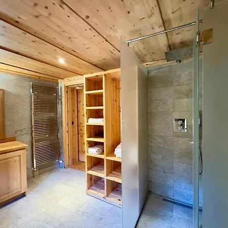 Casa Bavo بيت خشبي